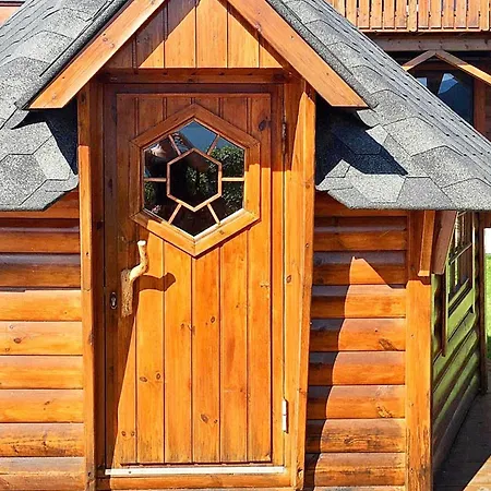 10 Person In Eidsvag-by Traum