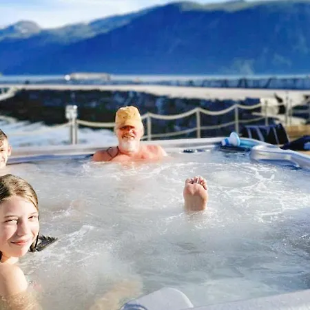 Nyaraló 10 Person In Eidsvag-by Traum *