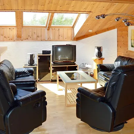Сasa de vacaciones 10 Person In Eidsvag-by Traum *