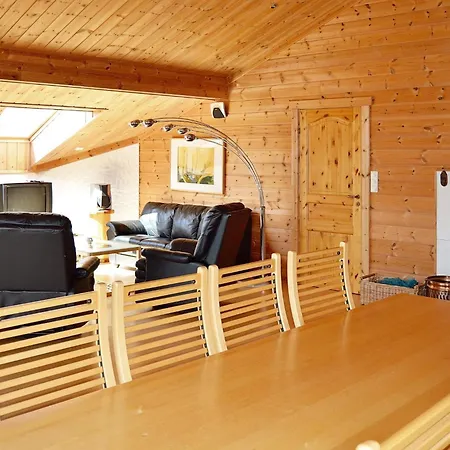 10 Person In Eidsvag-by Traum Сasa de vacaciones Rød