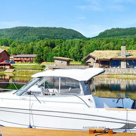10 Person In Eidsvag-by Traum