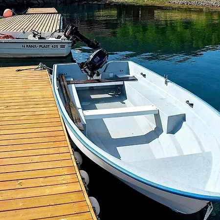 10 Person In Eidsvag-by Traum *