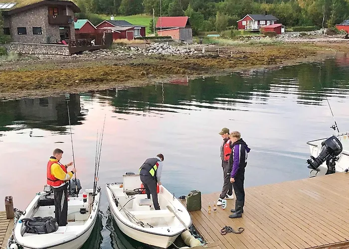 10 Person In Eidsvag-by Traum * Rød
