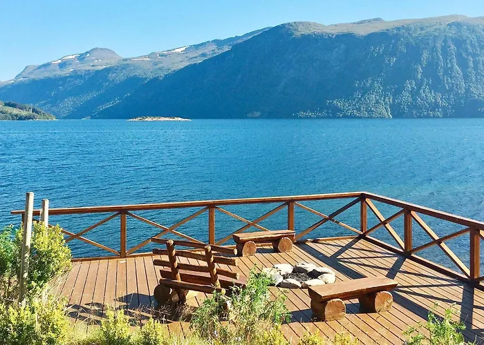 10 Person In Eidsvag-by Traum