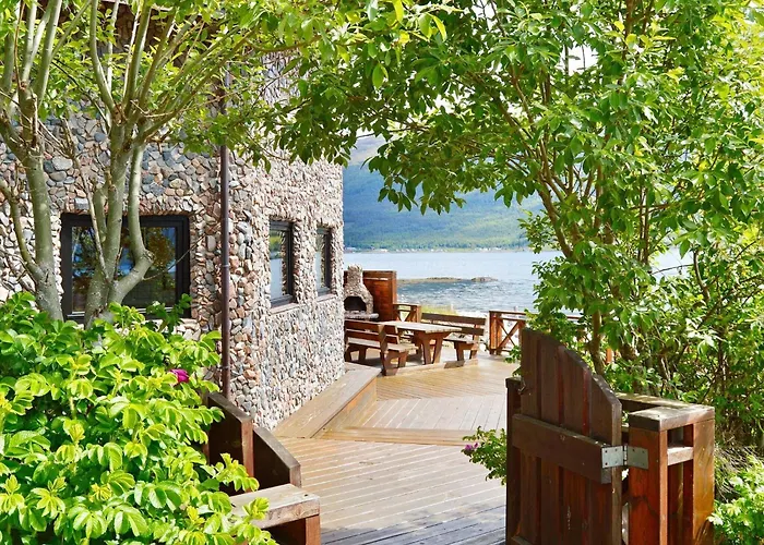 Vakantiehuis 10 Person In Eidsvag-by Traum Rød